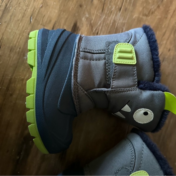 5 c Cat and Jack snow boots - Picture 1 of 5